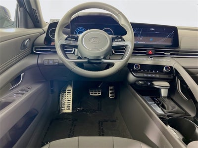 2025 Hyundai Elantra Hybrid SEL Sport