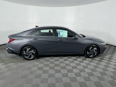 2024 Hyundai Elantra Limited