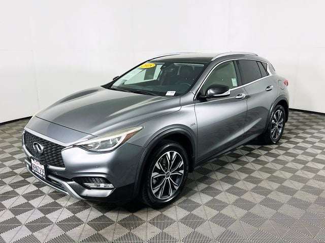 2018 INFINITI QX30 Premium