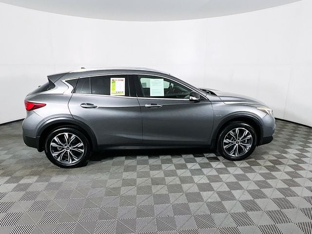 2018 INFINITI QX30 Premium