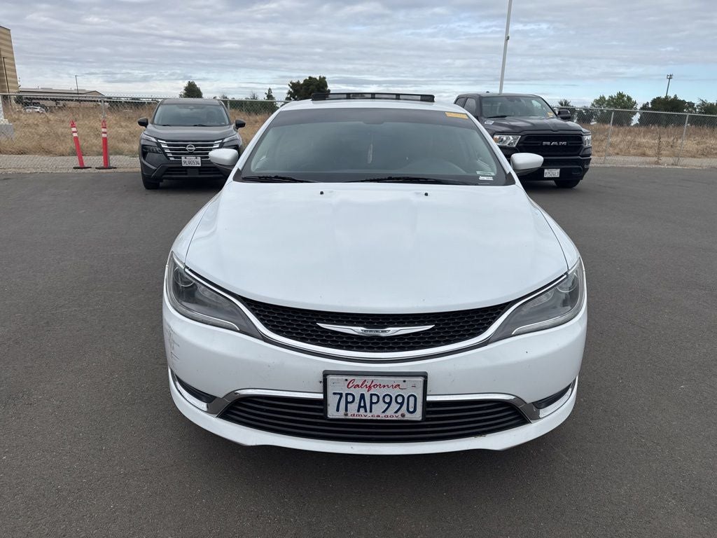 2016 Chrysler 200 Limited
