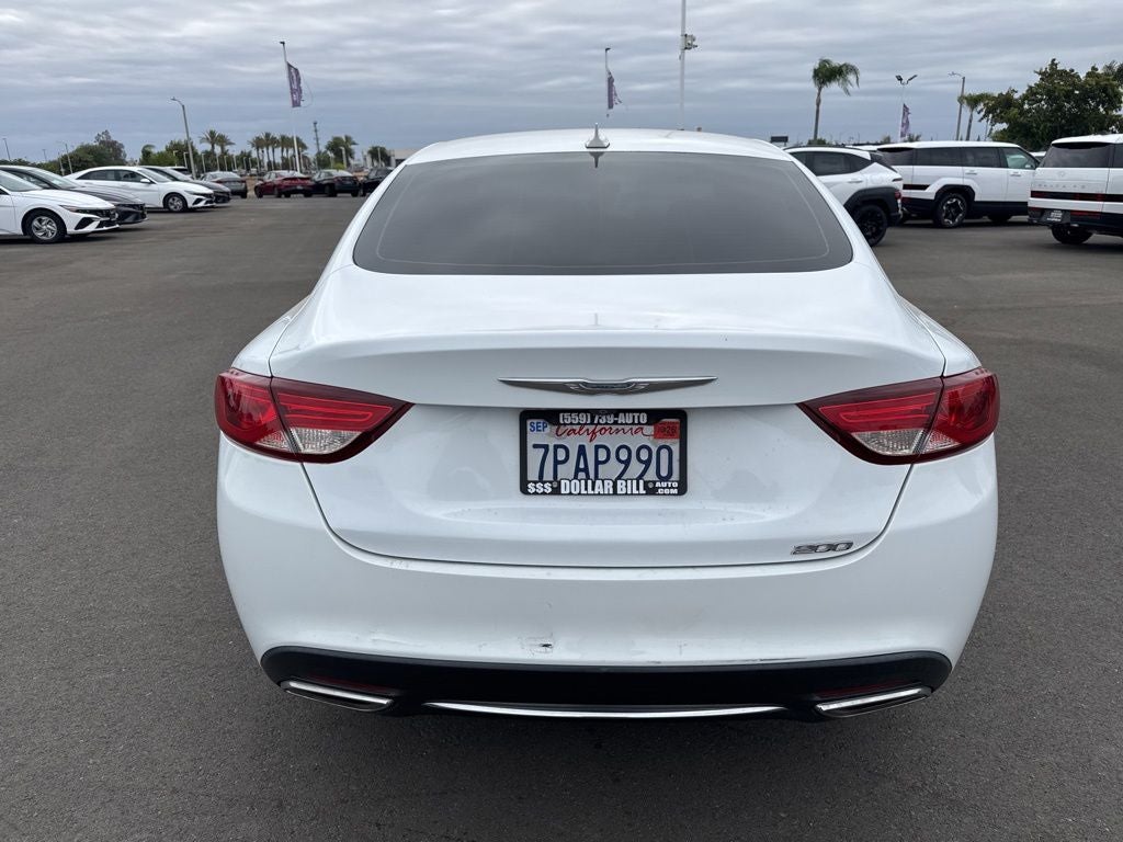 2016 Chrysler 200 Limited