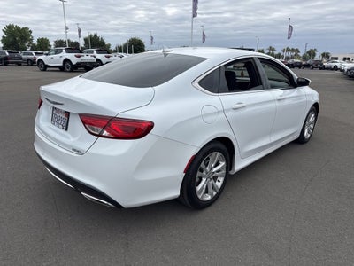 2016 Chrysler 200 Limited