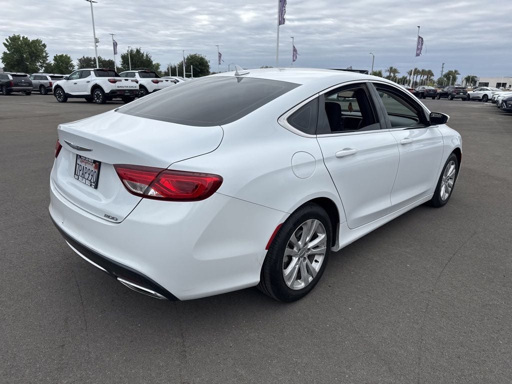 2016 Chrysler 200 Limited