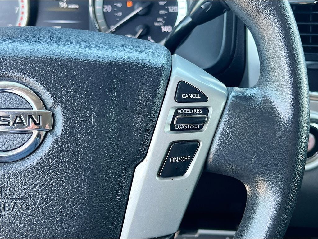 2017 Nissan Titan SV