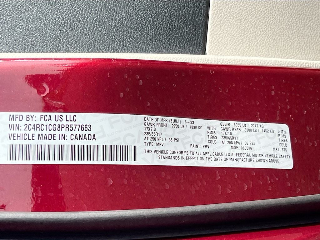 2023 Chrysler Voyager LX