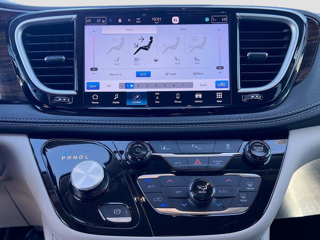 2023 Chrysler Pacifica Hybrid Limited