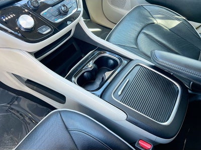 2023 Chrysler Pacifica Hybrid Limited