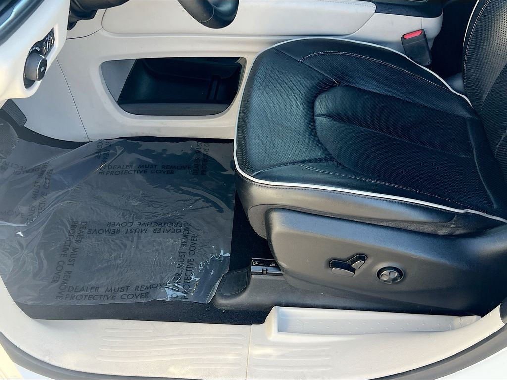 2023 Chrysler Pacifica Hybrid Limited