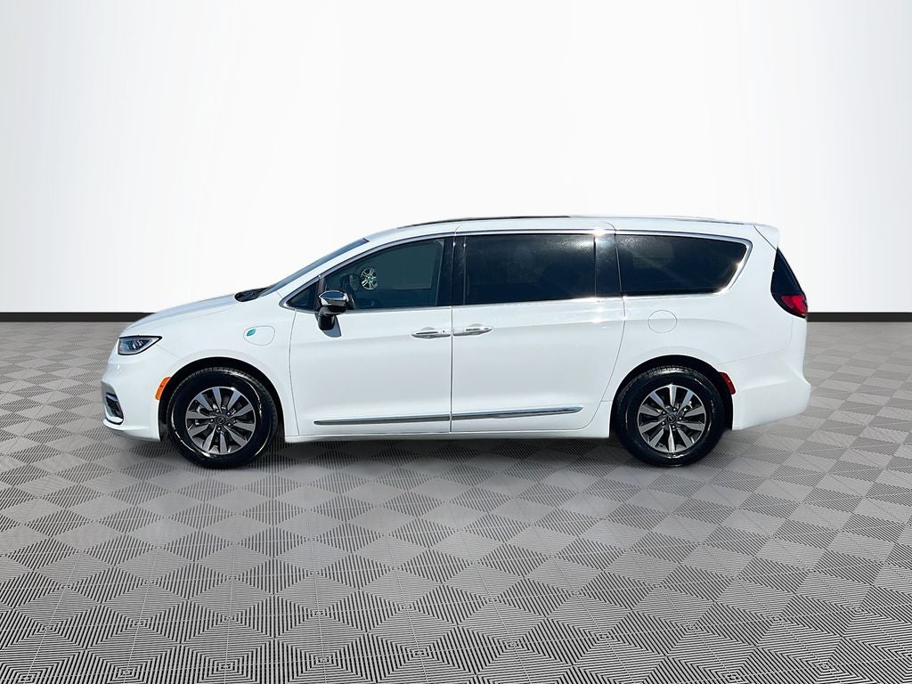 2023 Chrysler Pacifica Hybrid Limited