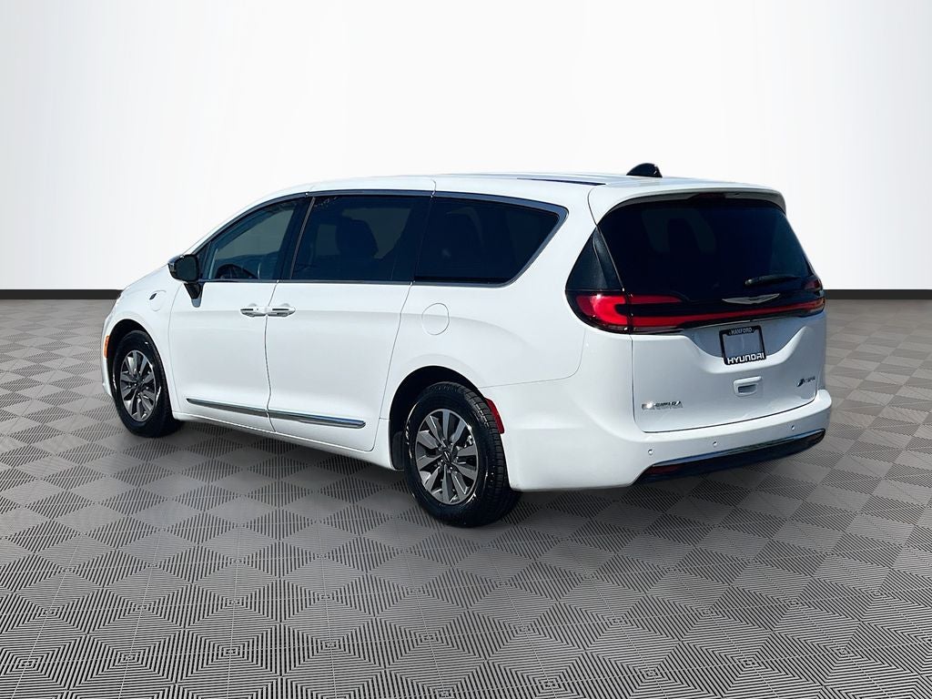 2023 Chrysler Pacifica Hybrid Limited
