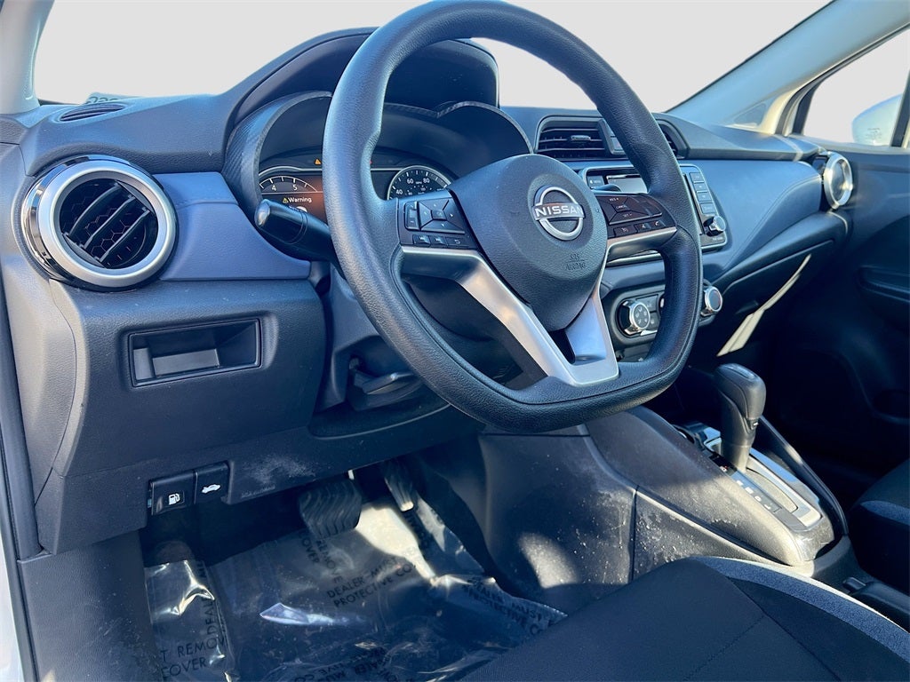 2023 Nissan Versa 1.6 SV