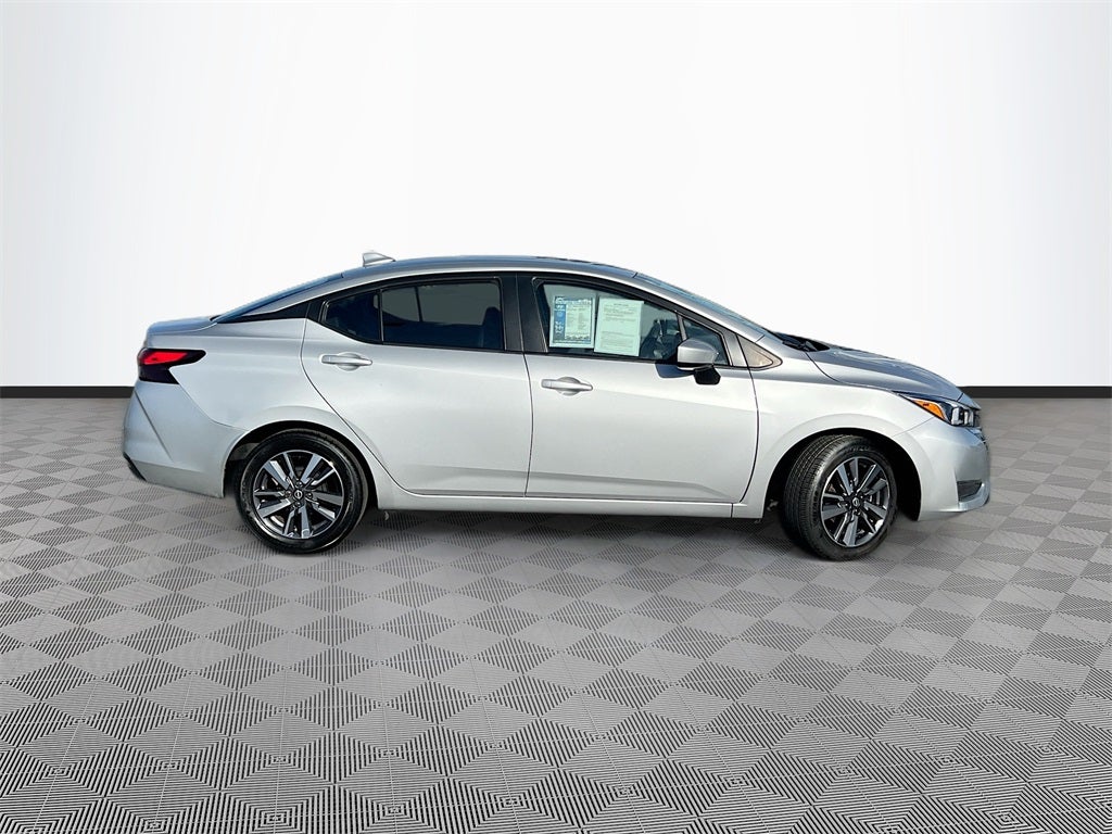 2023 Nissan Versa 1.6 SV