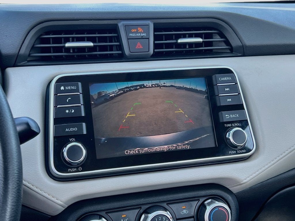 2021 Nissan Versa 1.6 SV