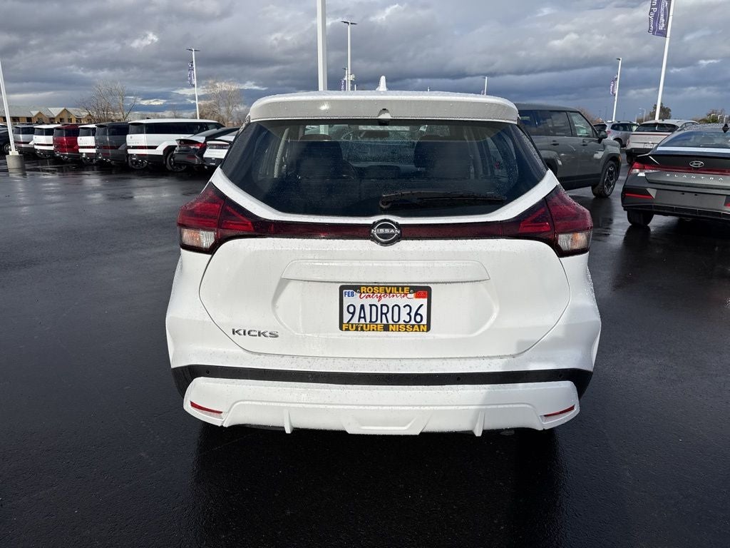 2022 Nissan Kicks S