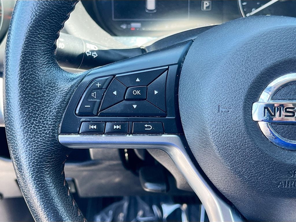 2021 Nissan Kicks SR