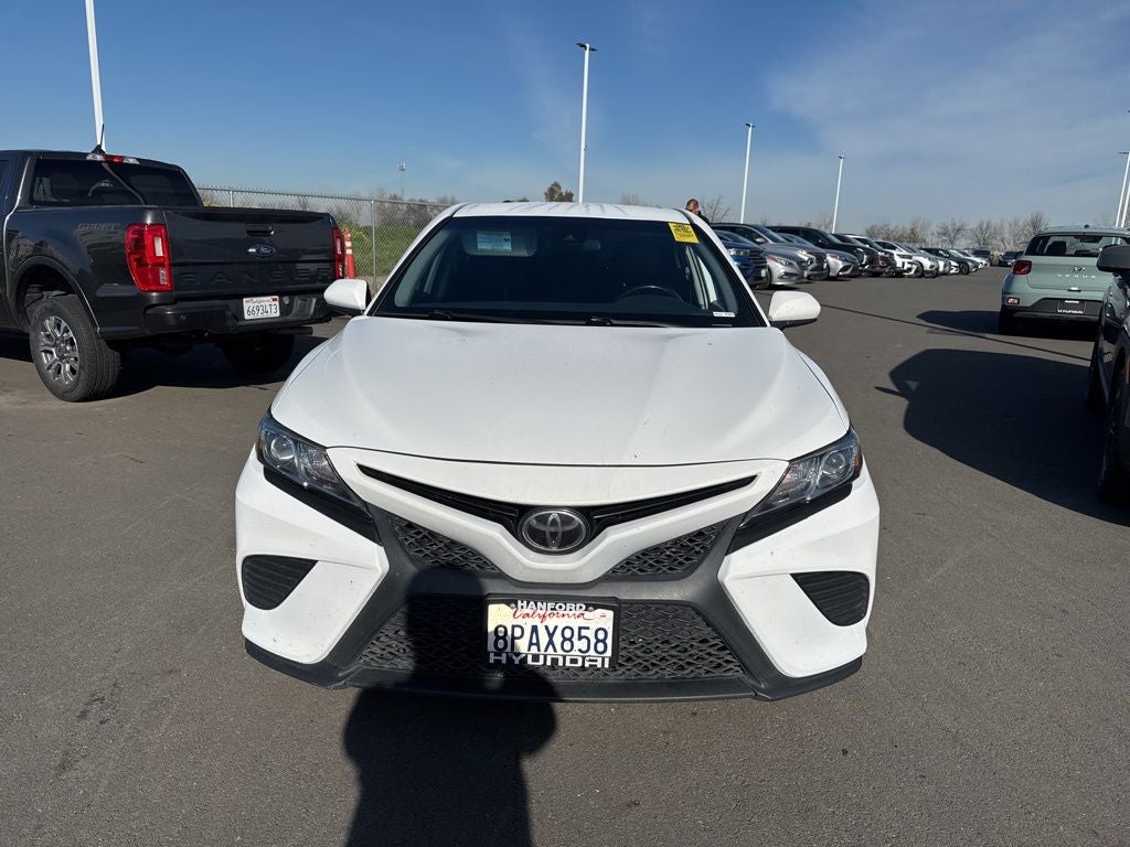 2020 Toyota Camry SE
