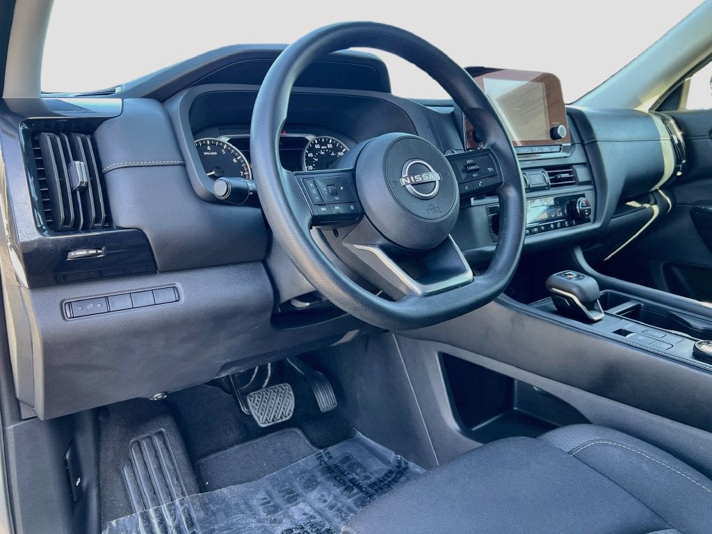 2023 Nissan Pathfinder S