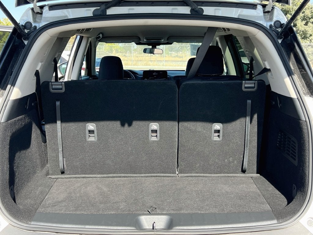 2023 Nissan Pathfinder S