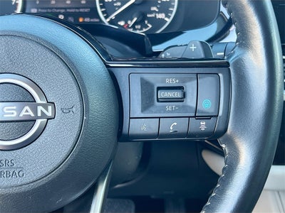 2022 Nissan Pathfinder SL