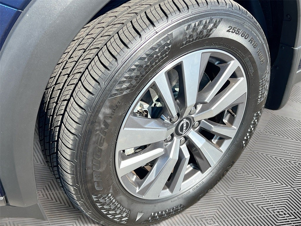 2022 Nissan Pathfinder SL