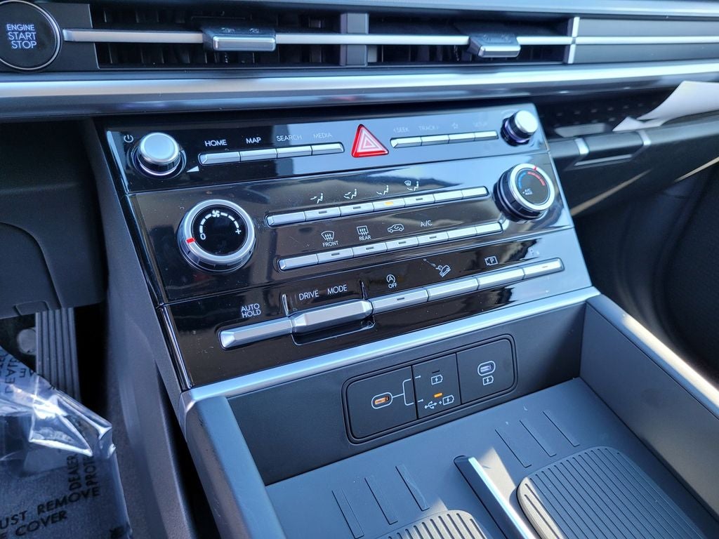 2025 Hyundai Santa Fe SE