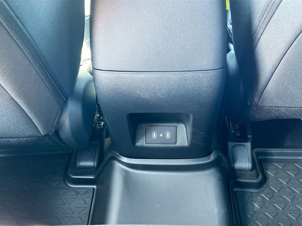 2025 Hyundai Santa Cruz SE