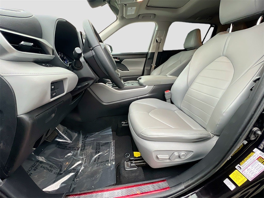 2021 Toyota Highlander Hybrid XLE