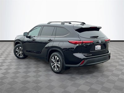2021 Toyota Highlander Hybrid XLE