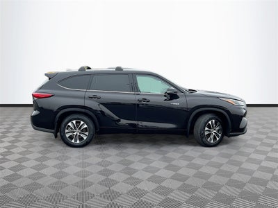 2021 Toyota Highlander Hybrid XLE