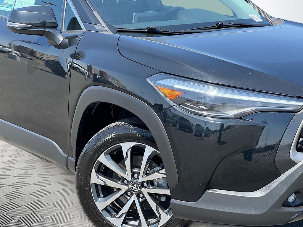2024 Toyota Corolla Cross XLE