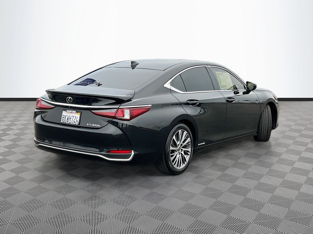 2019 Lexus ES 300h
