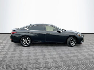 2019 Lexus ES 300h