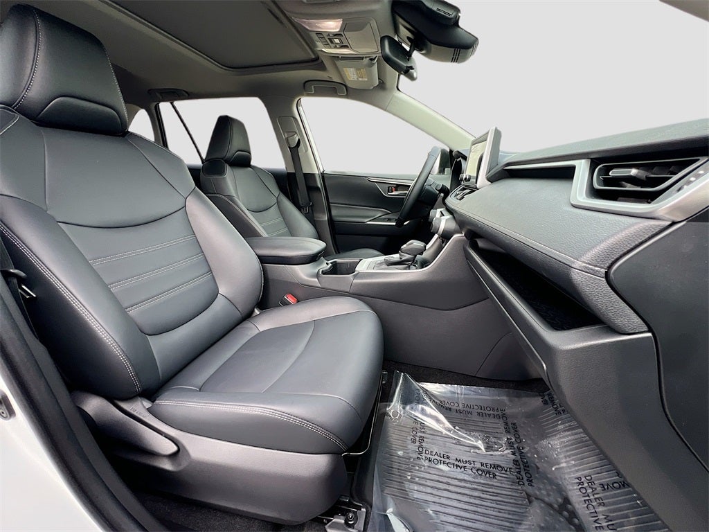 2025 Toyota RAV4 Hybrid XLE Premium