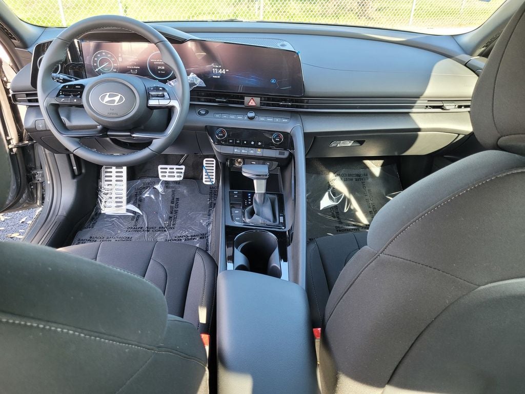 2025 Hyundai Elantra Hybrid SEL Sport