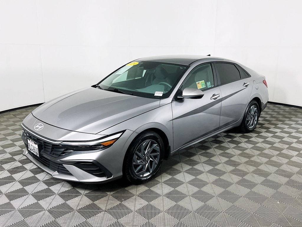 2024 Hyundai Elantra Hybrid Blue
