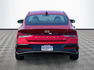 2025 Hyundai Elantra Hybrid Limited