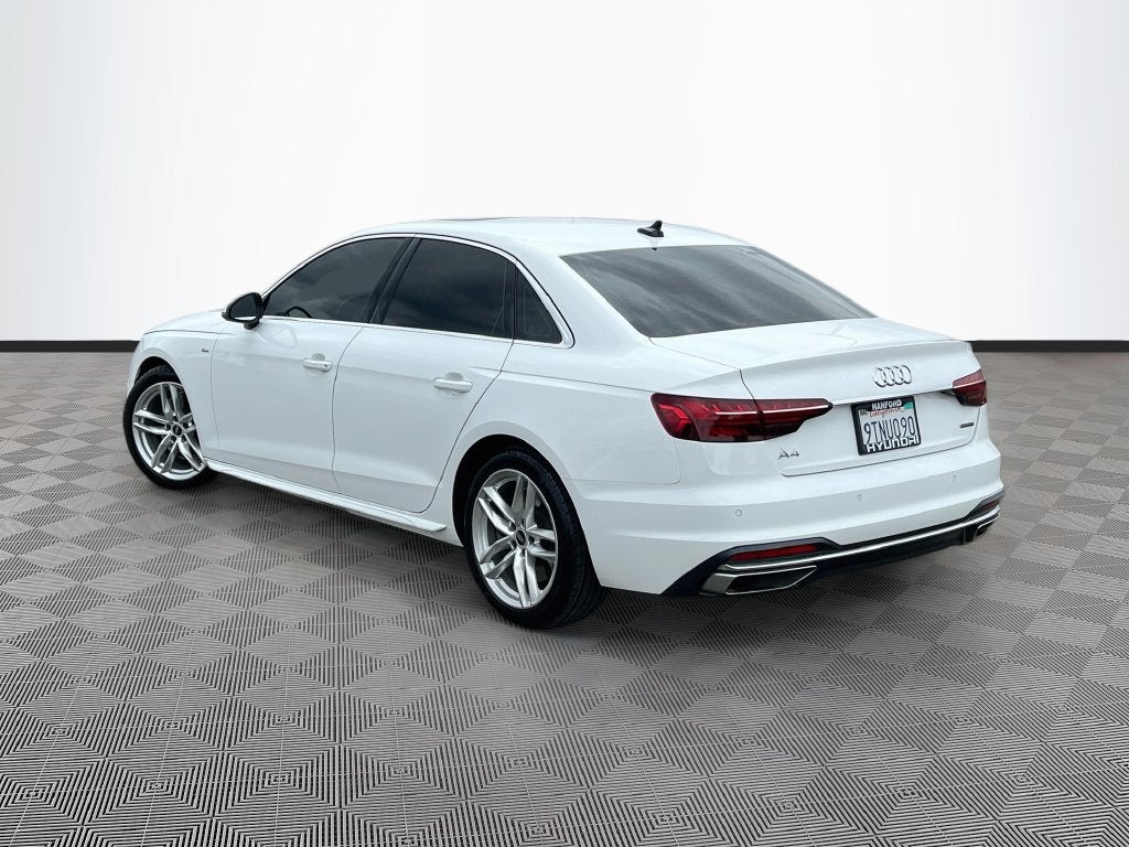 2022 Audi A4 45 S line Premium Plus quattro