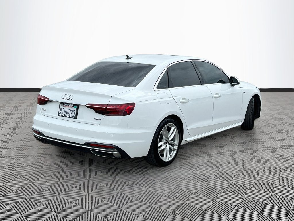 2022 Audi A4 45 S line Premium Plus quattro