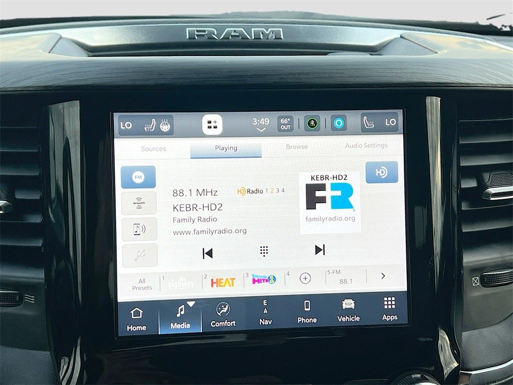 2024 RAM 1500 Laramie