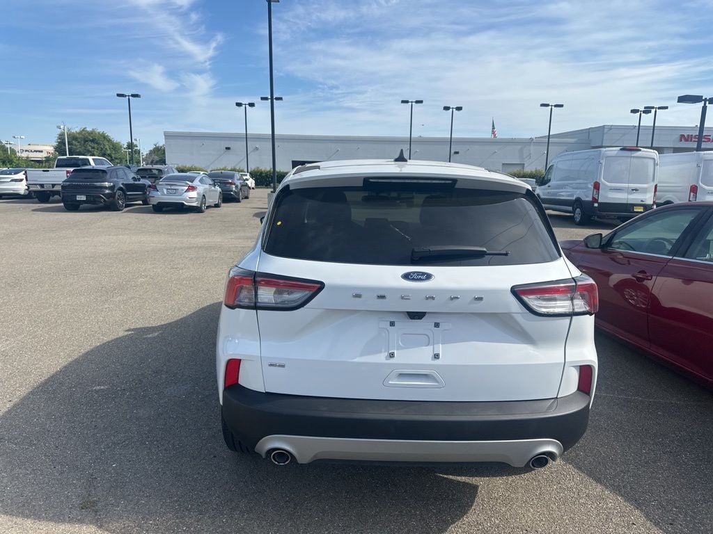 2022 Ford Escape SE