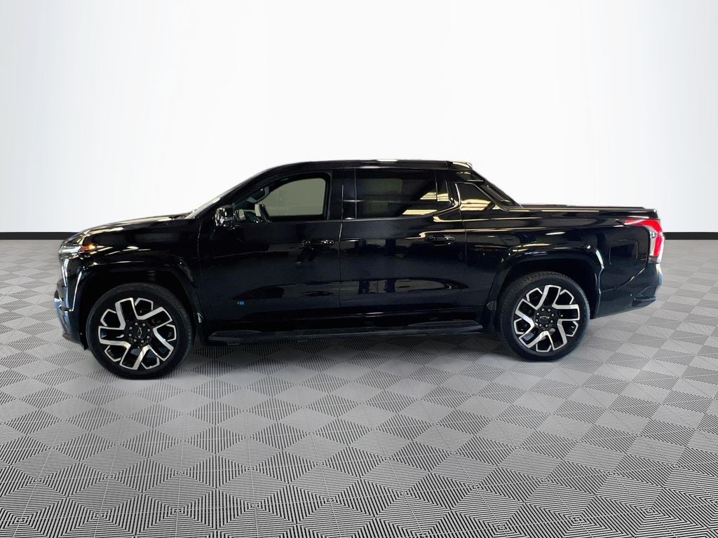 2024 Chevrolet Silverado EV RST