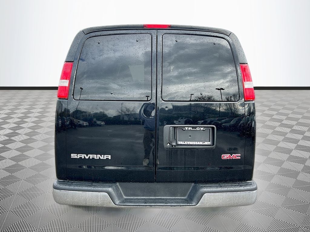 2022 GMC Savana 3500 LT