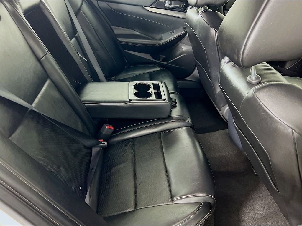 2023 Nissan Maxima SV