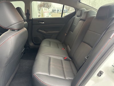 2023 Nissan Altima 2.0 SR