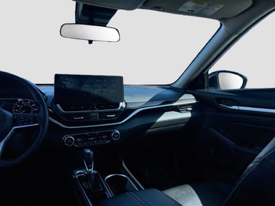 2025 Nissan Altima 2.5 SR