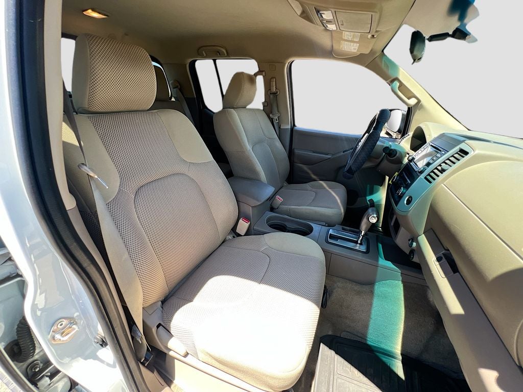 2016 Nissan Frontier SV