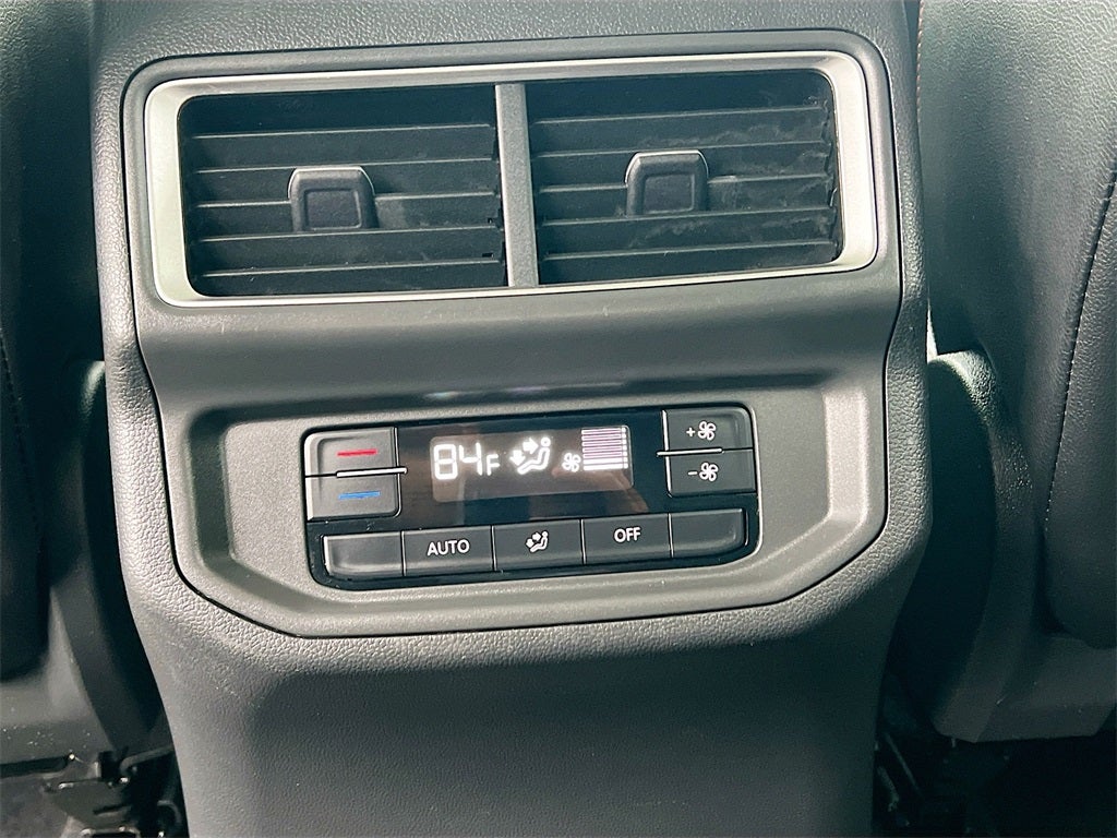 2024 Volkswagen Atlas 2.0T Peak Edition SE w/Technology