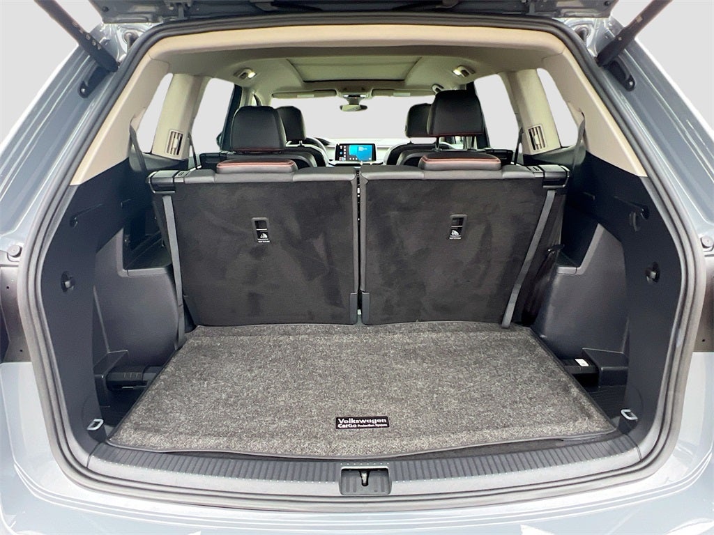 2024 Volkswagen Atlas 2.0T Peak Edition SE w/Technology