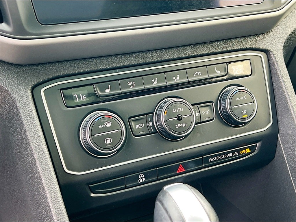 2021 Volkswagen Atlas 3.6L V6 SE w/Technology R-Line